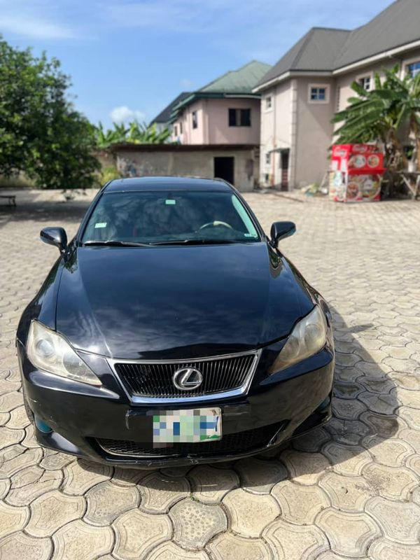 Main image of 2010 Lexus IS